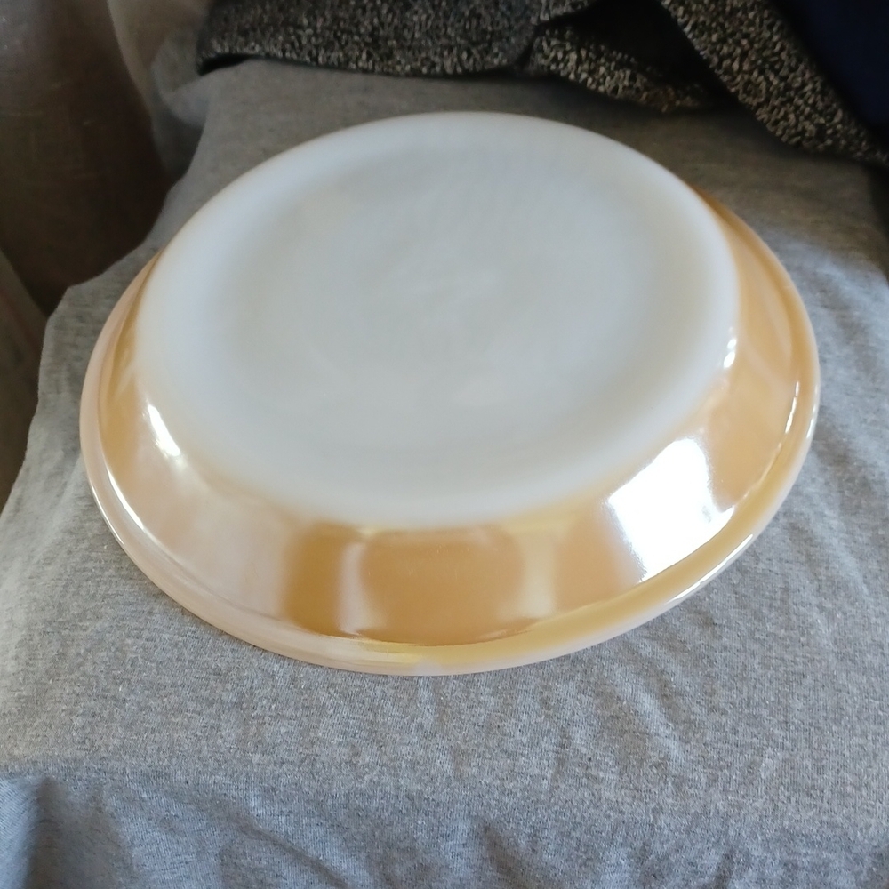 Fire King Peach Lusterwear Glass 9" Pie Plate #460, beautiful